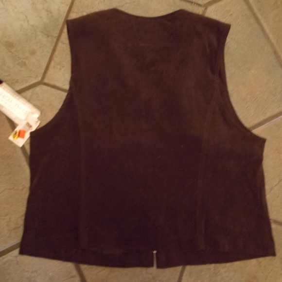 NWT brown vest by Briggs 1X original $40 now $18 - Picture 5 of 5